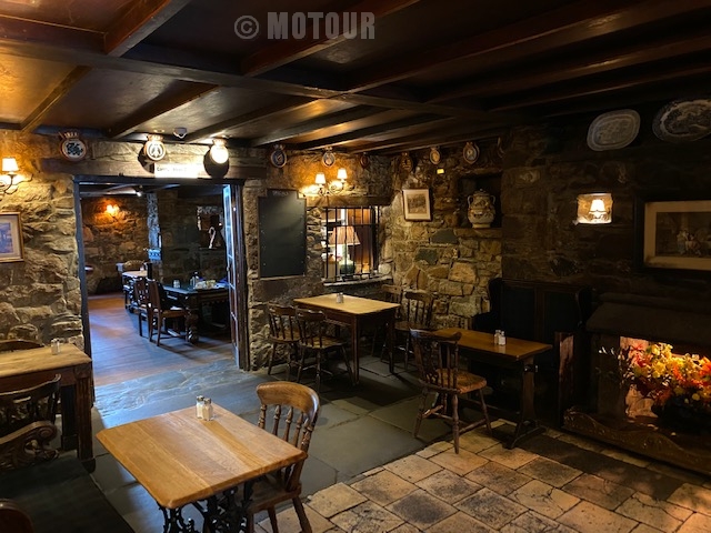 Loungebereich des Pubs